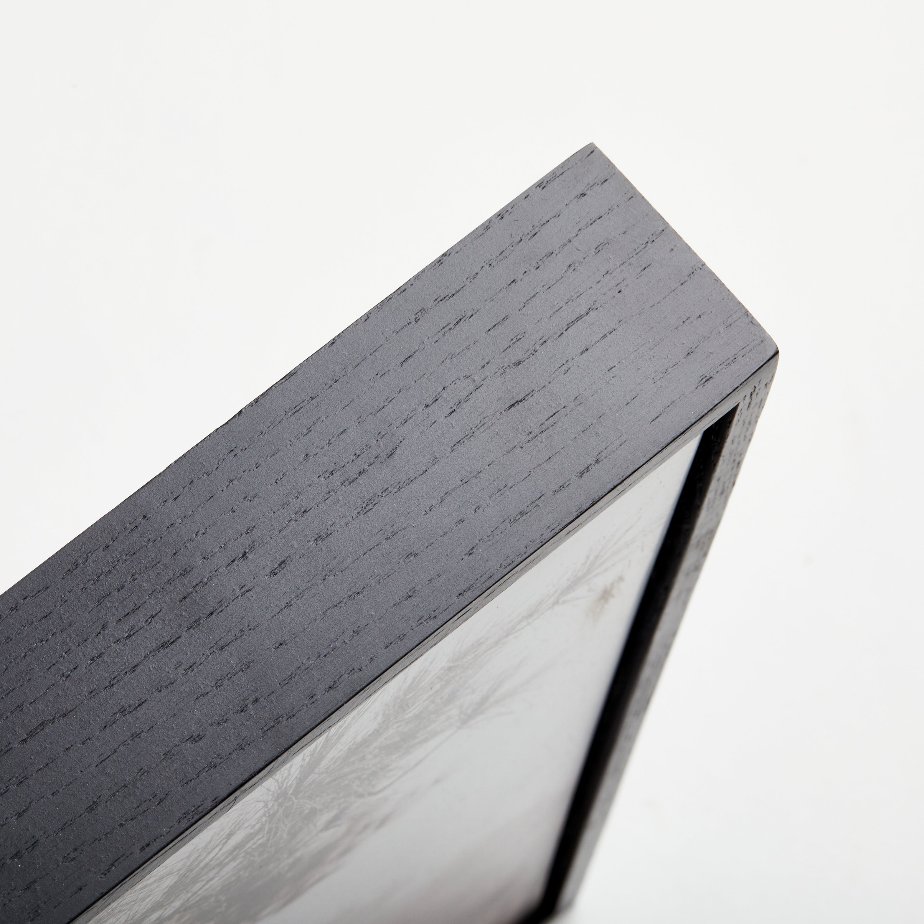 Black Edition - Zwevend frame 