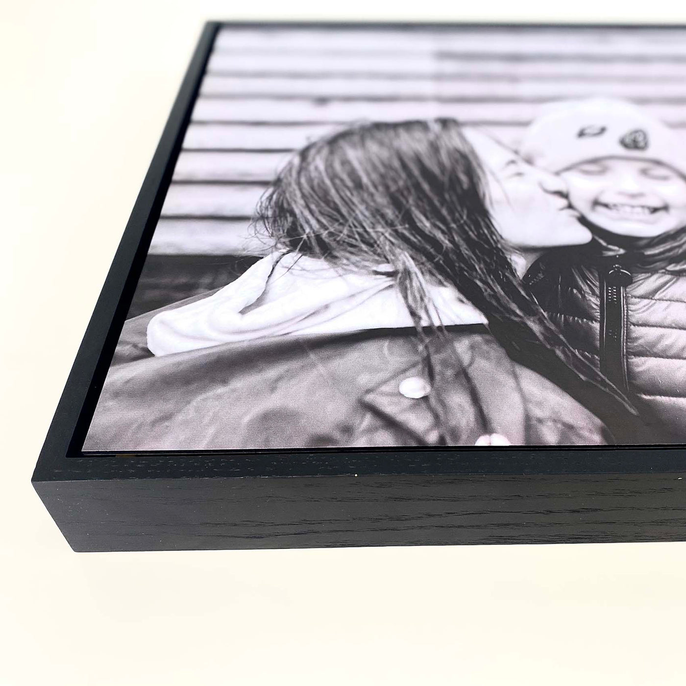 Black Edition - Zwevend frame 