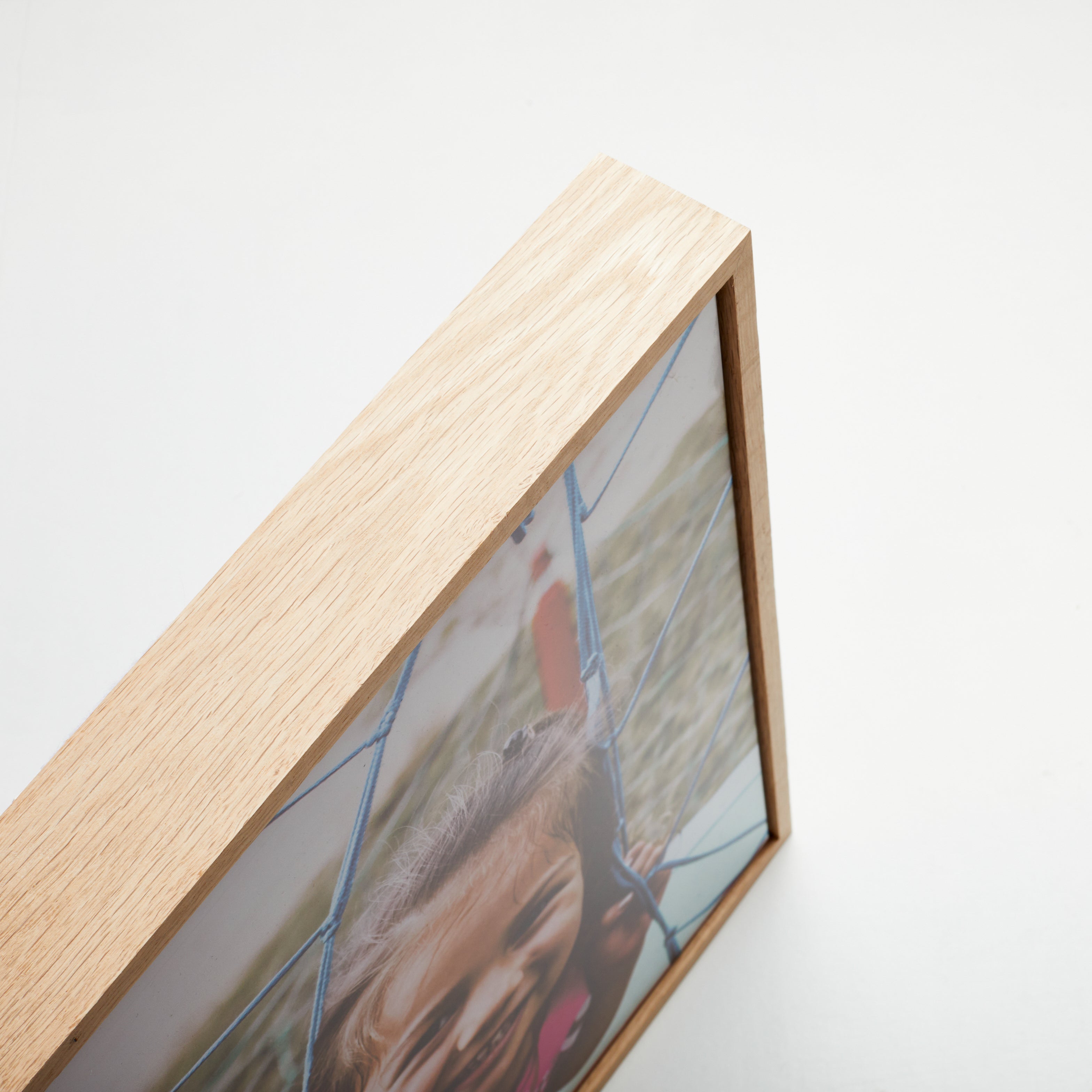 Floating Frame Rectangle – foto op hout – Memory Block NL